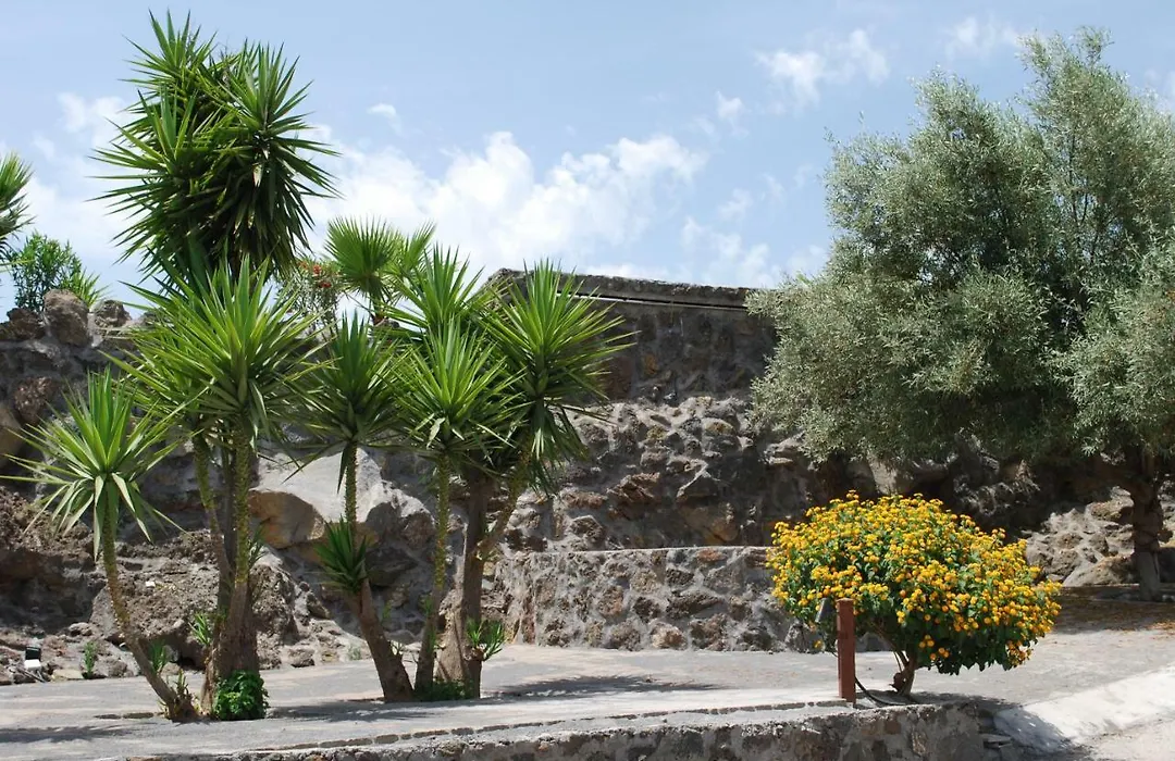 Etna Hills Scalilli-1